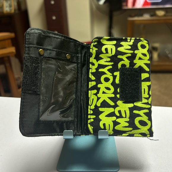 Wallet - Picture 2 of 7